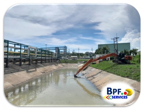 หาเช่ารถแบคโฮรายวัน ชลบุรี